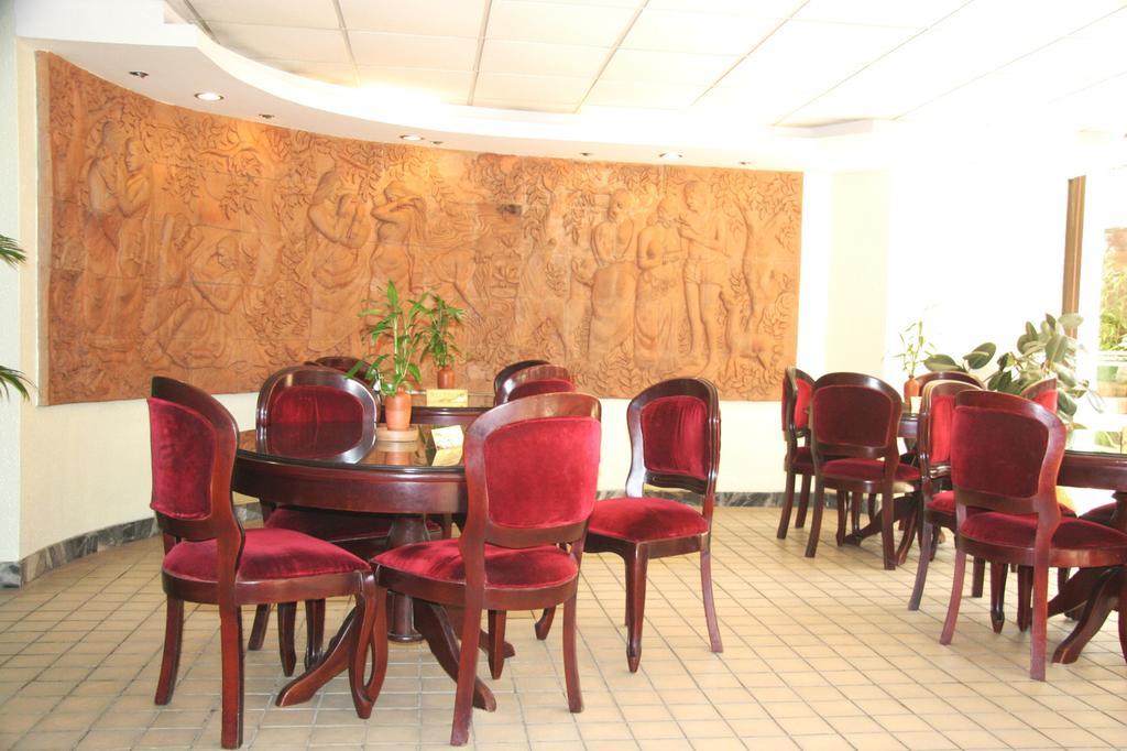 White House Hotel - City Center Dhaka Extérieur photo