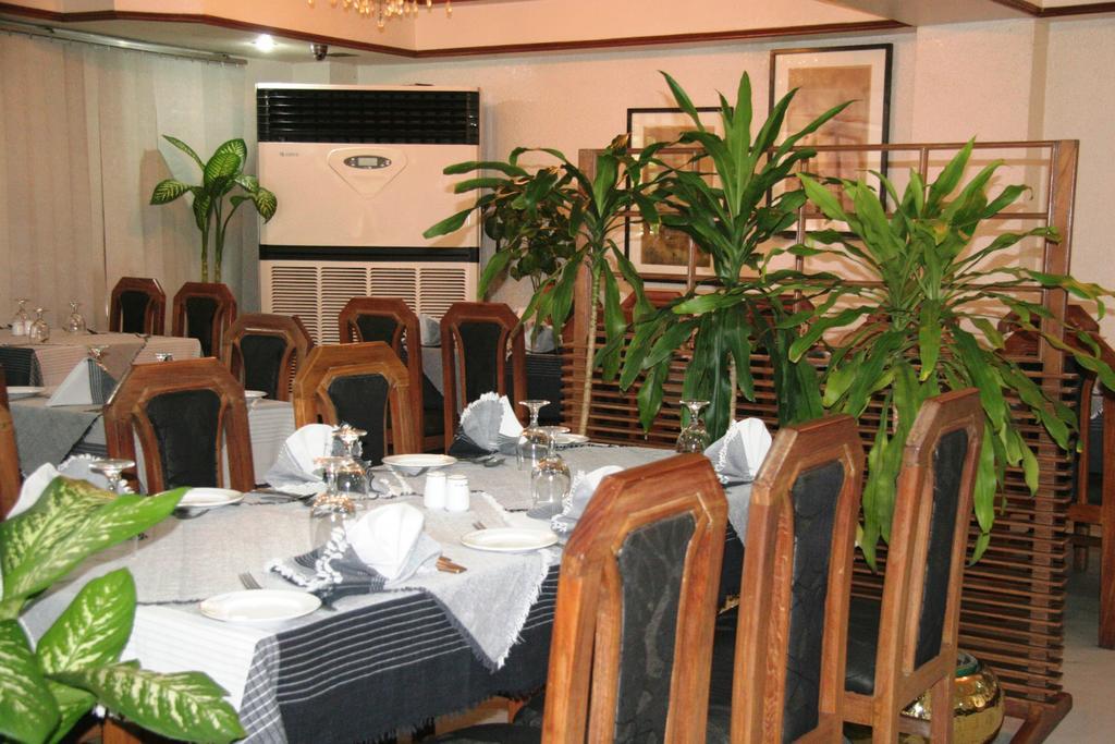 White House Hotel - City Center Dhaka Extérieur photo