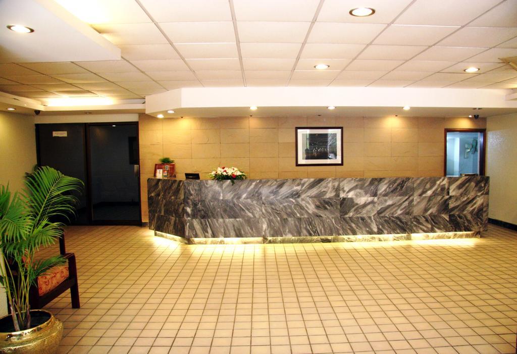 White House Hotel - City Center Dhaka Extérieur photo